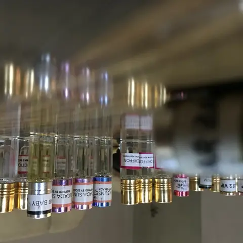 Perfume oil