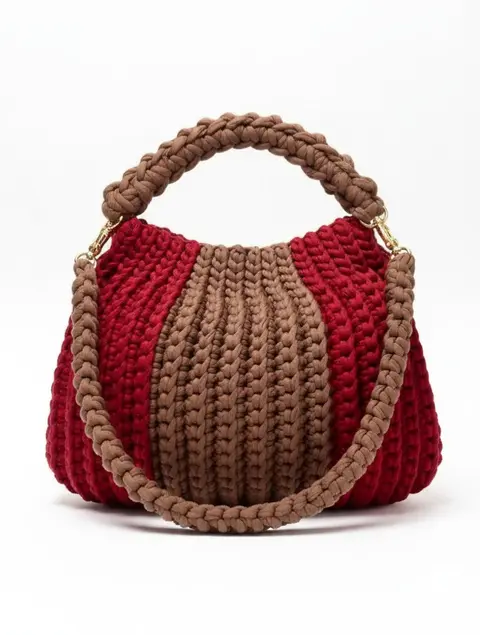 Ribbed handbag
